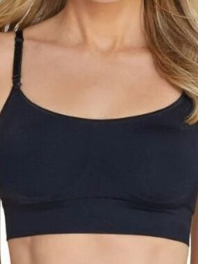 Warner S Womens Easy Does It Wire-Free Convertible Bra